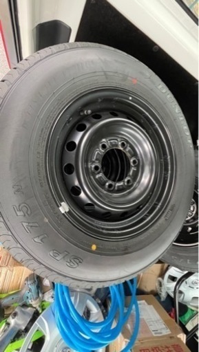 ハイエース 6型 新車外し エコピア 195/80r15 ノーマルタイヤホイール