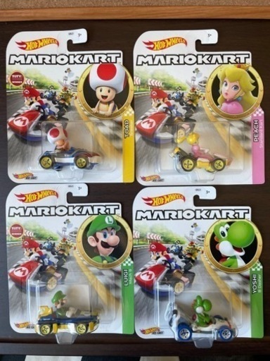 ホットウィール　マリオカート　4個セット （キノピオ、ルイージ、ピーチ、ヨッシー）