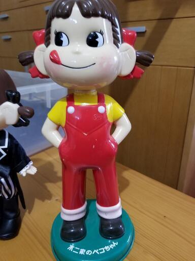不二家のペコちゃん人形②