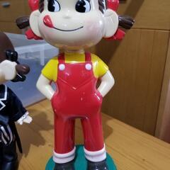 不二家のペコちゃん人形②
