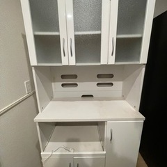 ★売約済★真っ白な食器棚