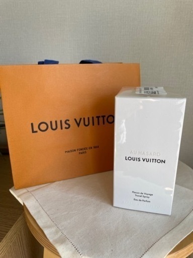 【新品未使用】ルイヴィトン 香水 AU HASARD トラベルスプレー
