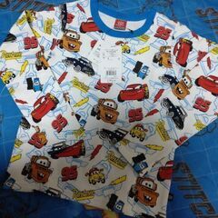 新品 未使用 BABY DOLLカーズ柄長袖Tシャツ 130の画像