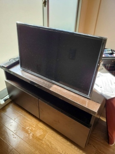 テレビ＋台　取りに来てくださる方