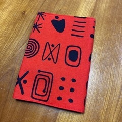 【値下げしました‼️】美品 北欧柄ブックカバー（プレゼントにも🙆‍♀️）の画像