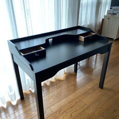 ライティングデスク　PCデスク　IKEAの画像