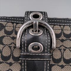 COACH・シグネチャー折り財布の画像