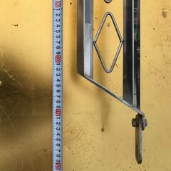 R4.3.13完売2tｷｬﾝﾀｰ用ミラーステー　ひし形穴あき　太さ2ｃｍの画像