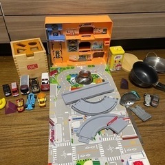 玩具セット　木製知育玩具　おままごと　トミカ　プラレール