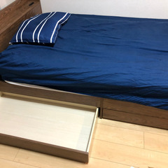 セミダブルベット、マットレスの画像