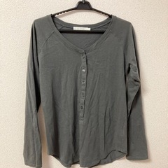 カットソー　M