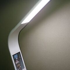 デスクライト(置くだけで充電付)の画像