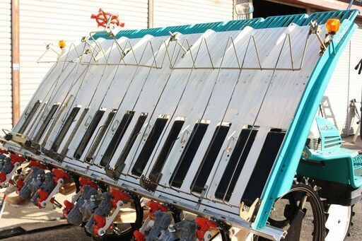 【SOLD OUT】クボタ 田植機 ウェルスター 8条植 SPD8-SP 20馬力 ディーゼル パワステ 自動水平 ダブルタイヤ【清掃・備済】【農機具でっく】【福岡】【田植機】