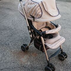 ベビーカー  Combi