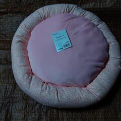 2種類　カインズ　かまくらベッド まんまるベッド ペットベッド ニ種類 の画像