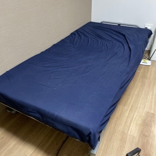 折りたたみベッドとマットレスセット