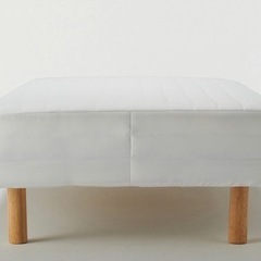 無印良品のベッド、足つきマットレスの画像