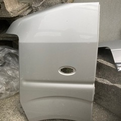 64 エブリー　部品バラ売り　バンパー　スララムの画像