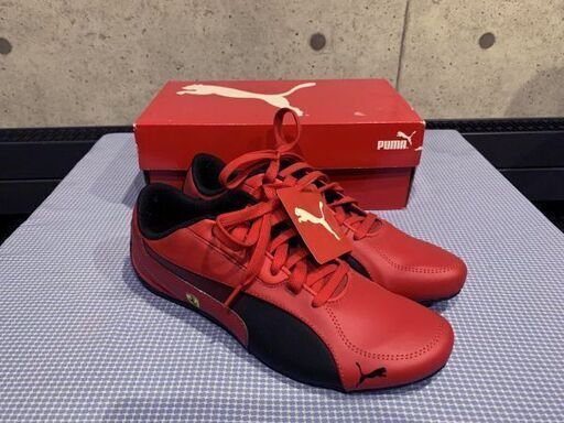 プーマ Ferrari　レーシングシューズ　ドライビングシューズ　フェラーリ　puma　RED　赤　未使用品　ドライブシューズ