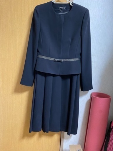 喪服ワンピース型