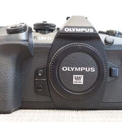 【お値引き致しました】オリンパス  OM-D E-M1 MARK...