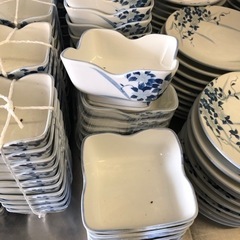 シリーズ物の陶器類　お持ち帰り限定の画像
