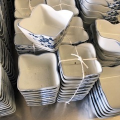 シリーズ物の陶器類　お持ち帰り限定の画像