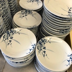 シリーズ物の陶器類　お持ち帰り限定の画像