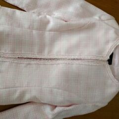 ピンクスーツの画像