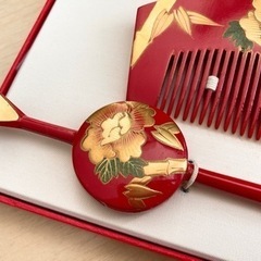 かんざし 平簪 朱塗 金泥絵巻 櫛 箱入り 振袖 着物 にの画像
