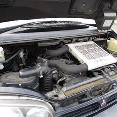 デリカスペースギア　4D　2.8DTエクシ－ドⅡ　ハイR　4WDの画像