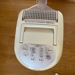 除湿乾燥機　ふとん乾燥機　ZOJIRUSHIの画像
