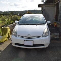 トヨタ　プリウス　車検R4年8月　走行距離28300ｋｍ