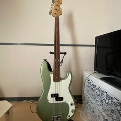 fender プレイヤープレシジョンベース　カーキグリーン エレ...