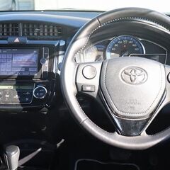 😊東海エリア・自社ローン取り扱い店！ 最長36回！カローラフィールダーHV GエアロツアラーW×Bの画像