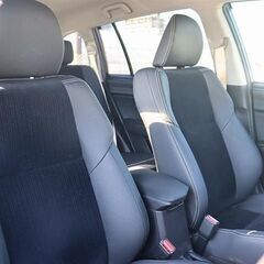 😊東海エリア・自社ローン取り扱い店！ 最長36回！カローラフィールダーHV GエアロツアラーW×Bの画像