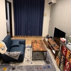 家具家電一式をまとめて購入していただけますと、安くします。