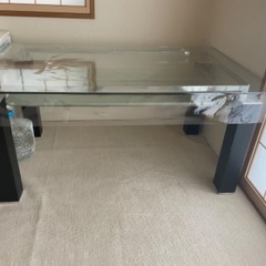 ダイニングテーブル