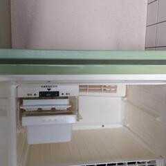 昭和レトロ 中古品 冷蔵庫 (にこ) 野々市工大前の家具の中古あげます