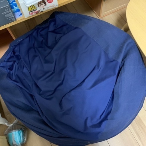 ダメにするソファー　紺色