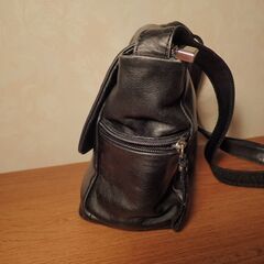 中古　黒本革　レディースバッグ　２点セットの画像