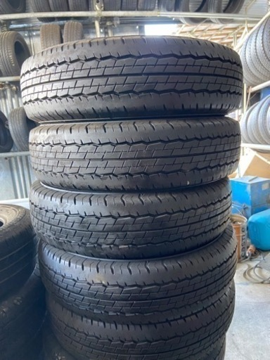 ハイエース用195/80/15 ノーマルタイヤ(4本)+交換