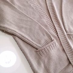 ニットカーディガンの画像