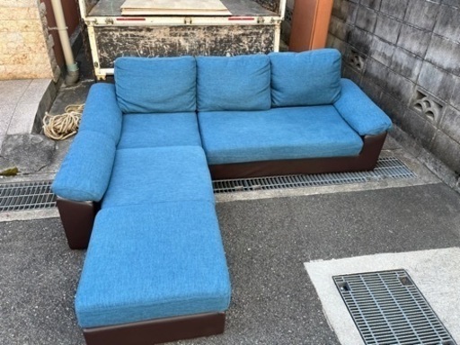 【2/27(日)には処分予定】【美品】ソファ　3人用　オットマン付き