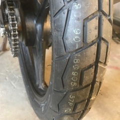 商談中！YBR125【通勤、通学に】【ツーリングに低燃費】タイヤ前後とも10部山！の画像