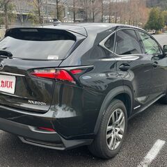 ムーンルーフ付き NX 300h Iパッケージ 2016年 レクサス の画像
