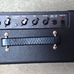 VOX(ヴォックス) コンパクト ギターアンプ Pathfinder 10 自宅練習 ファーストアンプに最適 ヘッドフォン使用可 クリーン オーバードライブ 10W スタンダード V9106 の画像