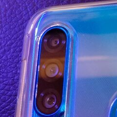 【受け渡し予定済】HUAWEI製スマートフォン「P30 lite SIMフリー版 ピーコックブルー」ガラスフィルム・透明カバー新品です 中古美品ですの画像