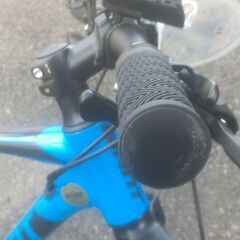 ほぼ新品 GIANT ATX クロスバイク