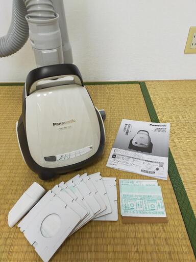 【お話し中】紙パック式掃除機【Panasonic製】